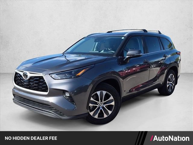 2023 Toyota Highlander XLE FWD