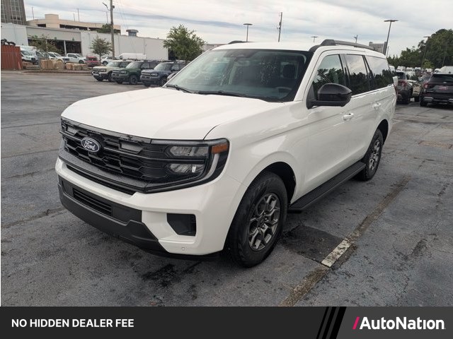 Star White Metallic Tri-Coat 2027 Ford Expedition SUV / Crossover 4X2 Automatic