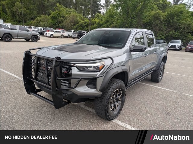 Sterling Gray Metallic 2023 Chevrolet Colorado Pickup Truck Four-Wheel Drive 8-Speed Automatic