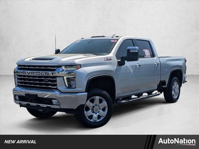 Silver Ice Metallic 2022 Chevrolet Silverado 2500HD LTZ Crew Cab 4WD Pickup Truck Four-Wheel Drive Automatic