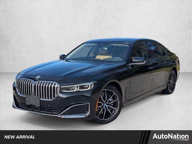 2022 BMW 7 Series 740i RWD