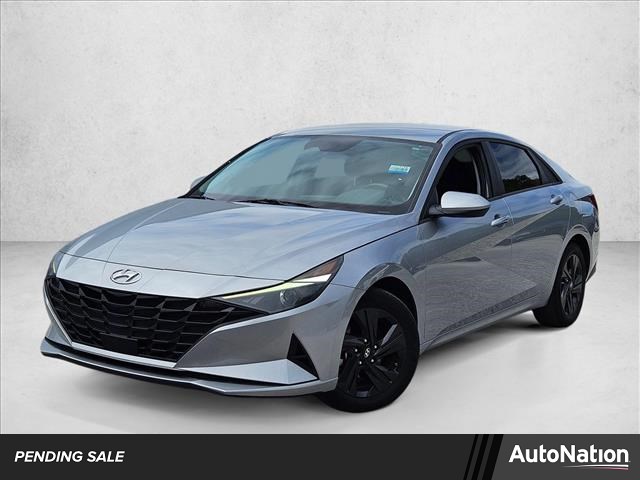 Shimmering Silver Pearl 2021 Hyundai Elantra SEL FWD Sedan Front-Wheel Drive Automatic