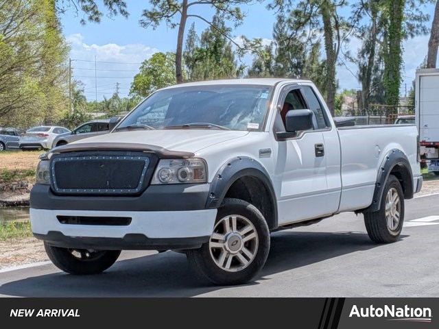 White 2006 Ford F-150 XL Pickup Truck Rear-Wheel Drive Automatic