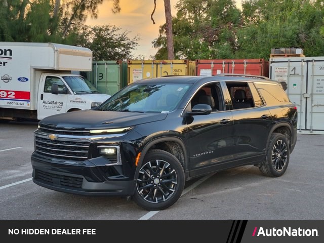 Mosaic Black Metallic 2025 Chevrolet Traverse SUV / Crossover Front-Wheel Drive 8-Speed Automatic