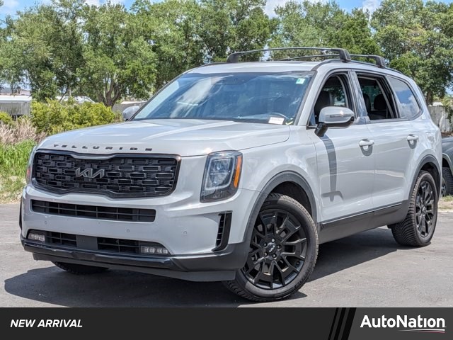 Wolf Gray 2022 Kia Telluride SX AWD SUV / Crossover All-Wheel Drive Automatic
