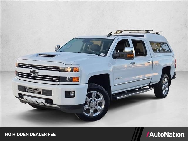 Summit White 2019 Chevrolet Silverado 2500HD Pickup Truck Four-Wheel Drive 6-Speed Automatic