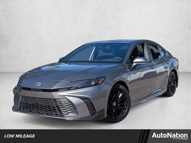 2025 Toyota Camry SE FWD