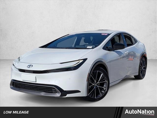 2025 Toyota Prius XLE FWD