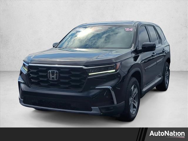 2024 Honda Pilot EX-L FWD with Captains Chairs