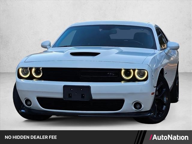 White Knuckle Clearcoat 2022 Dodge Challenger Coupe Rear-Wheel Drive 8-Speed Automatic