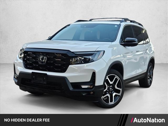Platinum White Pearl 2022 Honda Passport SUV / Crossover All-Wheel Drive Automatic