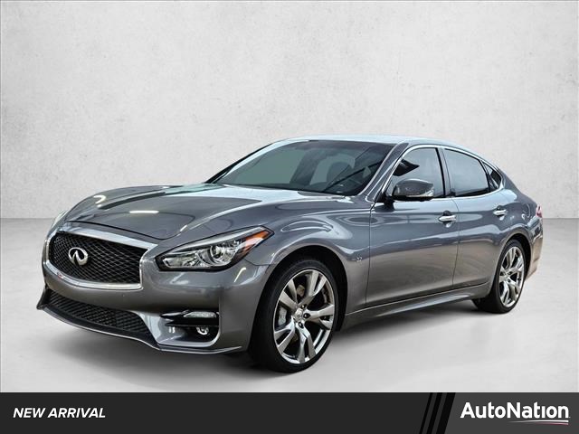 2015 INFINITI Q70 3.7 RWD