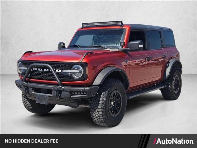 Hot Pepper Red Metallic Tinted Clearcoat 2022 Ford Bronco SUV / Crossover Four-Wheel Drive Automatic