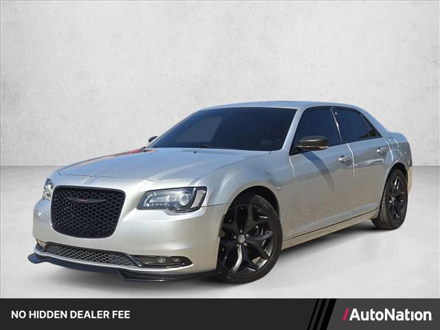 Silver Mist Clearcoat 2022 Chrysler 300 Sedan Rear-Wheel Drive 8-Speed Automatic