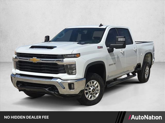 Summit White 2024 Chevrolet Silverado 2500HD Pickup Truck Four-Wheel Drive Automatic