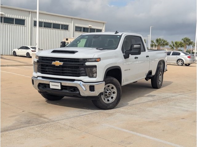 Summit White 2025 Chevrolet Silverado 3500HD Work Truck Crew Cab 4WD Pickup Truck Four-Wheel Drive Automatic