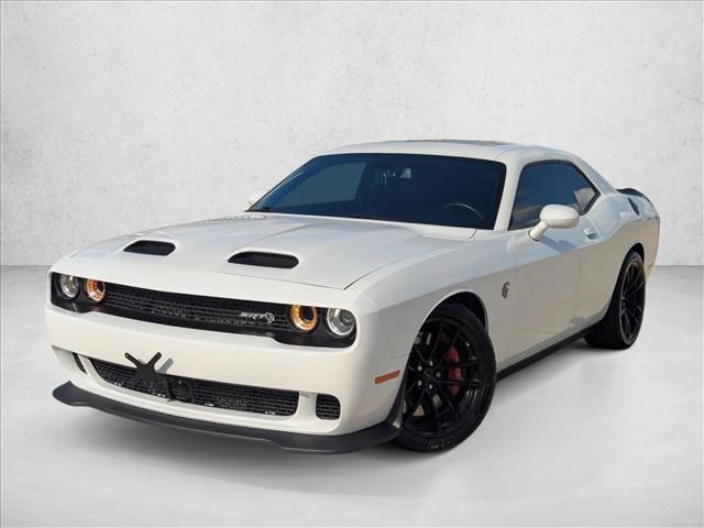 White Knuckle Clearcoat 2023 Dodge Challenger SRT Hellcat Jailbreak RWD Coupe Rear-Wheel Drive 8-Speed Automatic