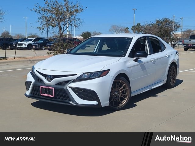 2023 Toyota Camry SE Nightshade FWD