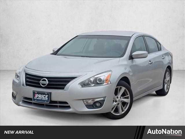 Brilliant Silver 2015 Nissan Altima 2.5 SV Sedan Front-Wheel Drive Automatic