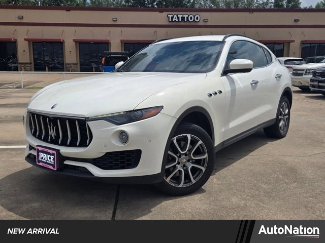 Bianco 2018 Maserati Levante 3.0L AWD SUV / Crossover All-Wheel Drive Automatic