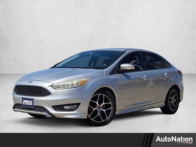 Ingot Silver 2015 Ford Focus SE Sedan Front-Wheel Drive 6-Speed Manual