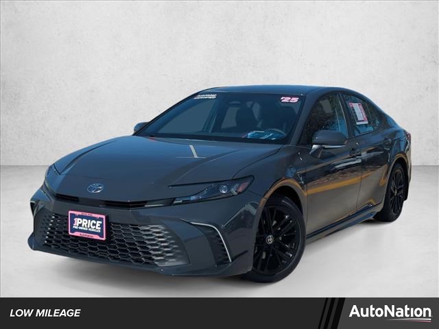 2025 Toyota Camry SE FWD