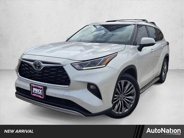 White (Blizzard Pearl) 2021 Toyota Highlander Platinum AWD SUV / Crossover All-Wheel Drive Automatic