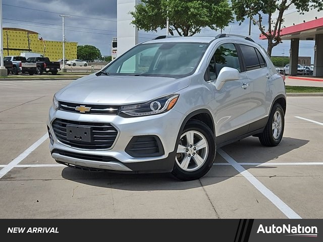 Silver Ice Metallic 2017 Chevrolet Trax LT FWD SUV / Crossover Front-Wheel Drive 6-Speed Automatic
