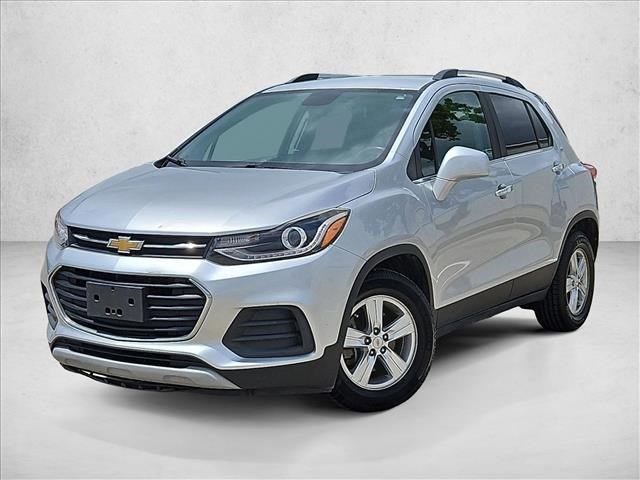 Silver Ice Metallic 2017 Chevrolet Trax LT FWD SUV / Crossover Front-Wheel Drive 6-Speed Automatic