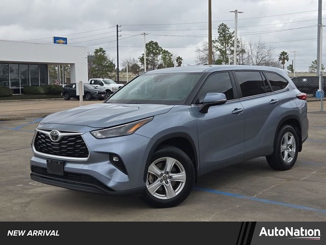 2023 Toyota Highlander LE FWD