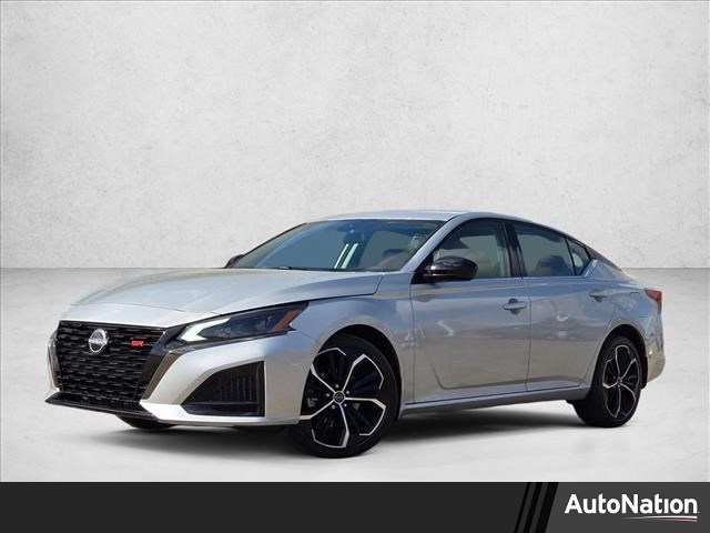 Brilliant Silver Metallic 2024 Nissan Altima 2.5 SR AWD Sedan All-Wheel Drive Automatic
