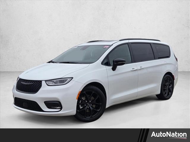 Bright White Clearcoat 2025 Chrysler Pacifica Limited FWD Minivan Front-Wheel Drive 9-Speed Automatic