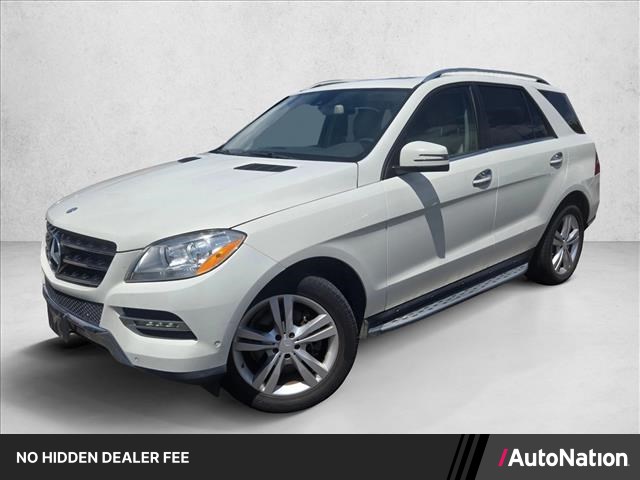 Diamond White Metallic 2013 Mercedes-Benz M-Class SUV / Crossover Rear-Wheel Drive Automatic