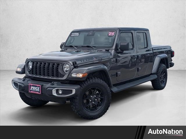 Gray (Granite Crystal Metallic Clearcoat) 2025 Jeep Gladiator Texas Trail Crew Cab 4WD Pickup Truck Four-Wheel Drive 8-Speed Automatic