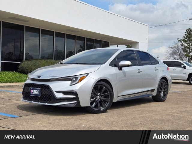Classic Silver Metallic 2023 Toyota Corolla SE FWD Sedan Front-Wheel Drive Automatic