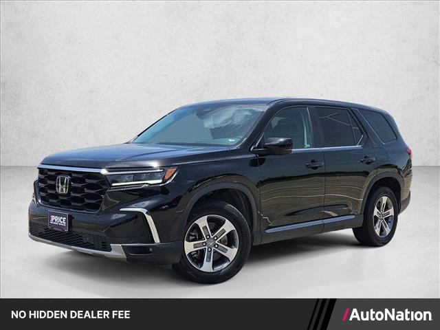 Crystal Black Pearl 2024 Honda Pilot SUV / Crossover Front-Wheel Drive Automatic