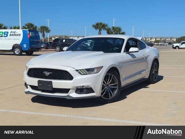 2017 Ford Mustang EcoBoost Premium Coupe RWD
