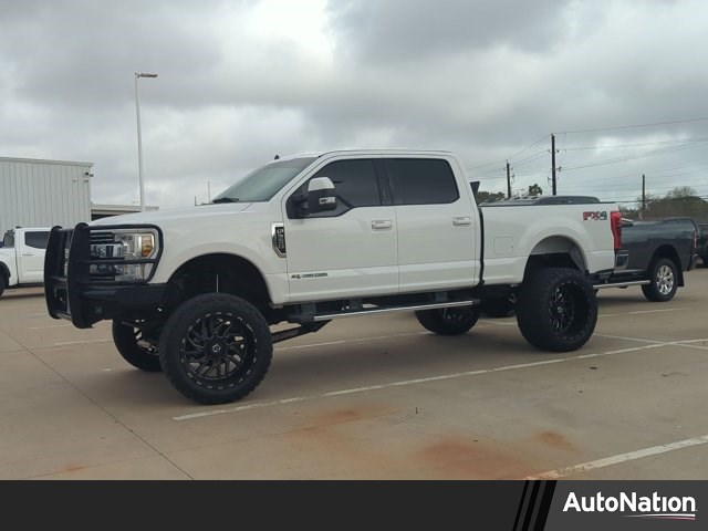 Oxford White 2019 Ford F-250 Super Duty Lariat Crew Cab 4WD Pickup Truck Four-Wheel Drive 6-Speed Automatic