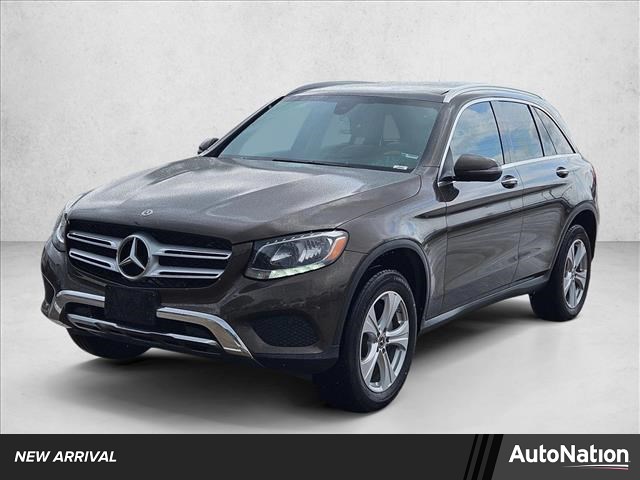 Dakota Brown Metallic 2018 Mercedes-Benz GLC 300 RWD SUV / Crossover Rear-Wheel Drive 9-Speed Automatic