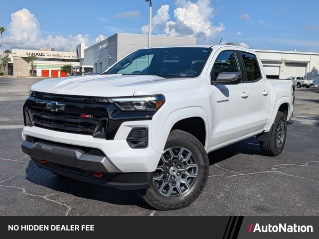 Summit White 2025 Chevrolet Colorado Pickup Truck Four-Wheel Drive 8-Speed Automatic