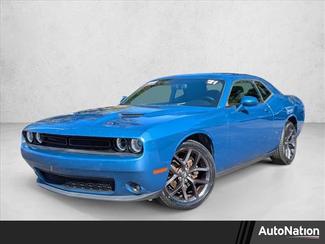 2021 Dodge Challenger SXT RWD