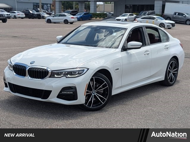 Alpine White 2022 BMW 3 Series 330e Hybrid Plug-in RWD Sedan Rear-Wheel Drive Automatic