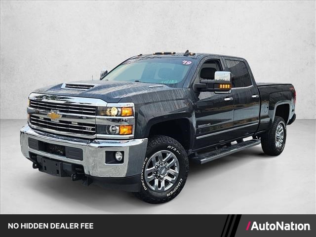 Gray (Graphite Metallic) 2019 Chevrolet Silverado 3500HD LTZ Crew Cab 4WD Pickup Truck Four-Wheel Drive 6-Speed Automatic