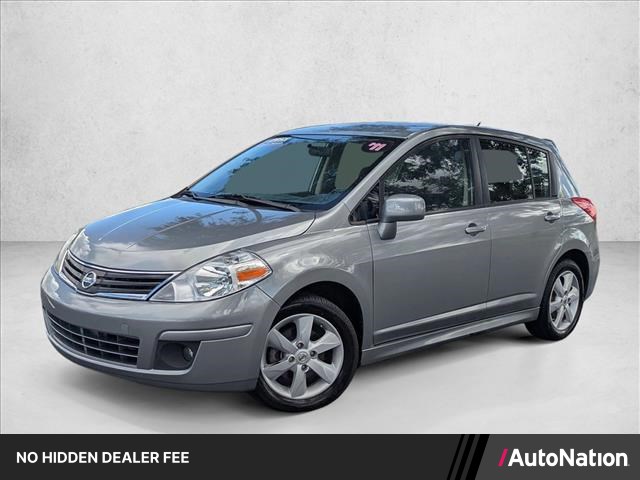 Magnetic Gray Metallic 2011 Nissan Versa Hatchback Front-Wheel Drive Automatic
