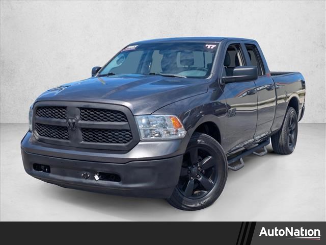 2017 RAM 1500 SLT Quad Cab 4WD