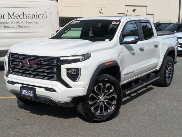 Summit White 2023 GMC Canyon Denali Crew Cab 4WD Pickup Truck Four-Wheel Drive 8-Speed Automatic