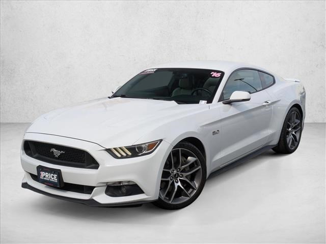 Oxford White 2016 Ford Mustang Coupe Rear-Wheel Drive 6-Speed Automatic