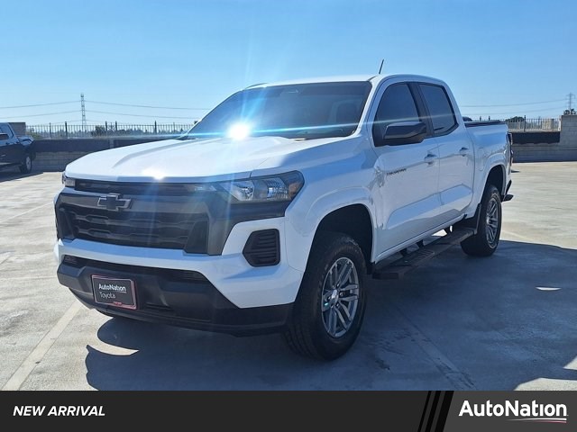Summit White 2024 Chevrolet Colorado LT Crew Cab RWD Pickup Truck 4X2 8-Speed Automatic