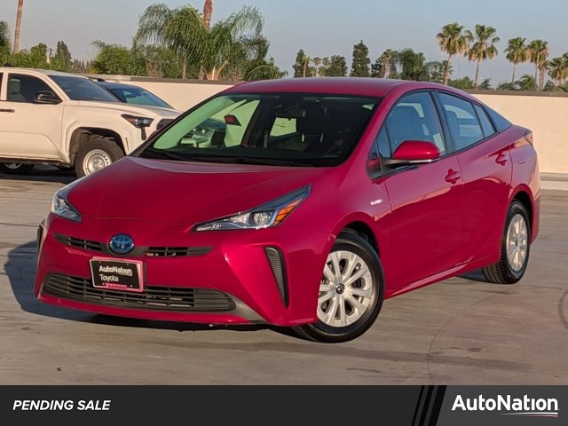 Supersonic Red 2022 Toyota Prius L Eco FWD Hatchback Front-Wheel Drive Automatic