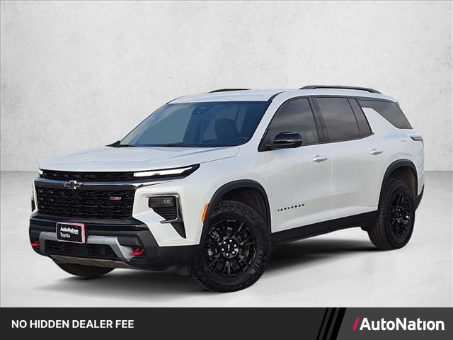 White (Iridescent Pearl Tricoat) 2024 Chevrolet Traverse SUV / Crossover Four-Wheel Drive 8-Speed Automatic